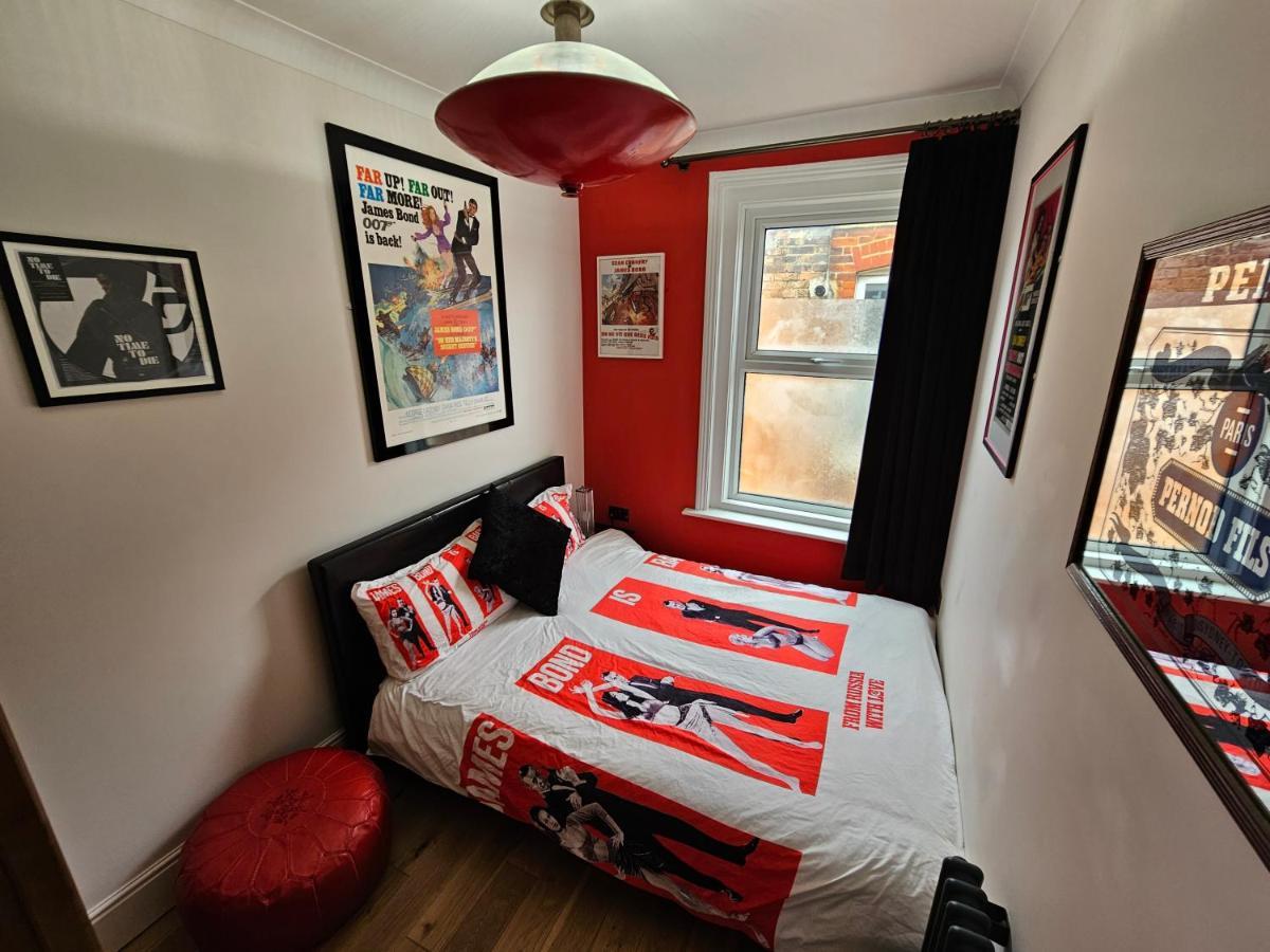Southsea Royale James Bond 3 Bed Cool Penthouse, Seafront Parking 朴次茅斯 外观 照片