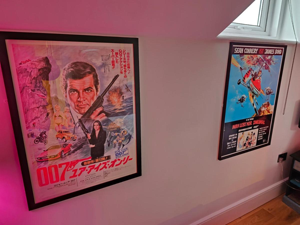 Southsea Royale James Bond 3 Bed Cool Penthouse, Seafront Parking 朴次茅斯 外观 照片